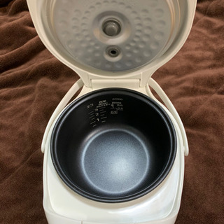 【引渡し予定者決定済】炊飯器の画像