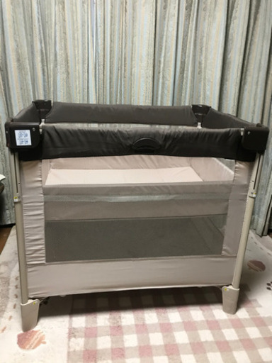 アップリカ  ココネル　ベビーベッド