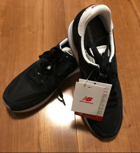 ニューバランススニーカー