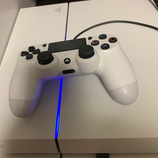 ［取引中］美品ps4 ソフト付き、すぐ始めるセットの画像
