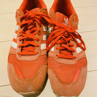 ✩メンズ adidasスニーカー28㌢✩決まりました🍀の画像