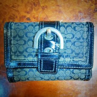 黒い引き締まった柄が目を惹くCOACH財布 コーチ正規品 ♪ 