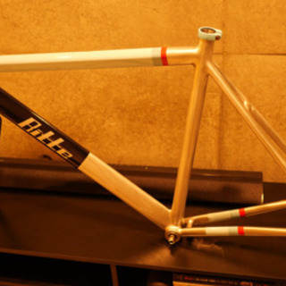 Ritte ピストフレーム