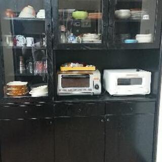 差し上げます！！黒の高級食器棚