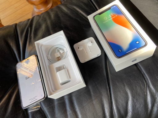SIMフリー Apple iPhoneX 64GB シルバー格安SIM OK スピード発送 iphone X 付属品新品未使用　動作100%