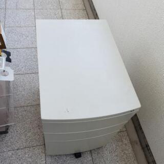 オフィス　キャビネット　白の画像