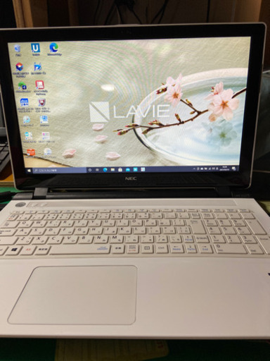 未使用に近いWindows10ノ-トパソコン、　プリンターセットでいかがでしょうか。