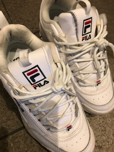 FILA スニーカー