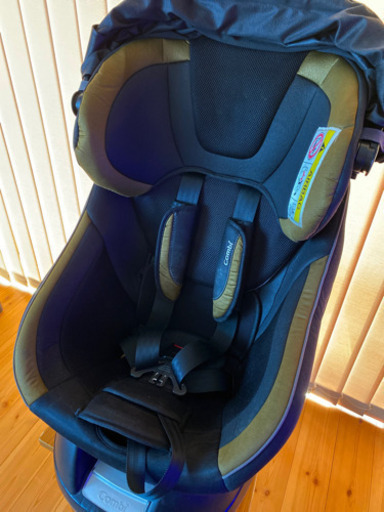 コンビ　チャイルドシート　ネルーム　NF550