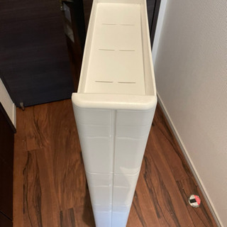 【無料】スリムワゴン 白の画像