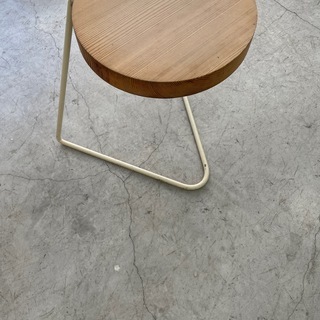 コーヒーテーブル B