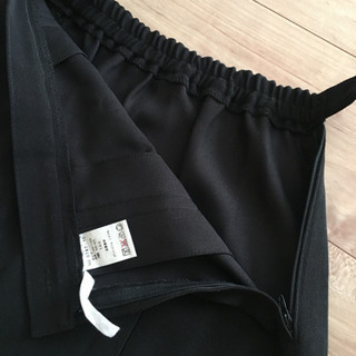 子供服　ポロシャツとスカート　小学高学年の画像