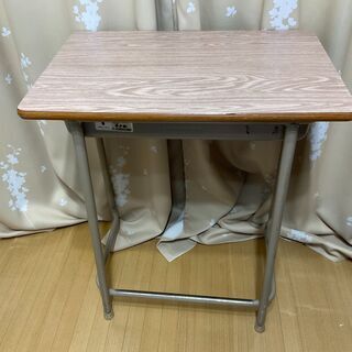 【中古】　チトセ製　学習机　学校机　旧JIS規格 1号　+　【中...