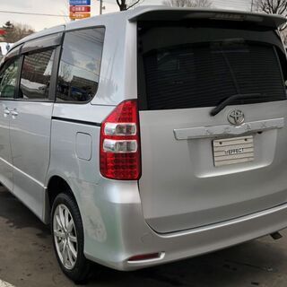 全国自社ローン始めました！トヨタノア！４ＷＤ　Ｂカメラ　ＥＴＣ　の画像