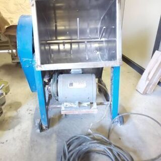 業務用製麺機、こね機の画像