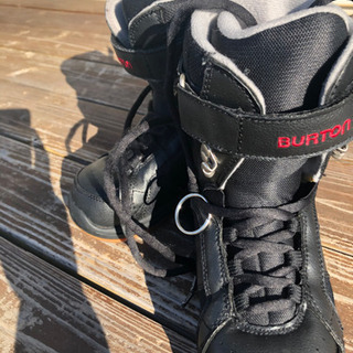 お子様用✩.*˚BURTONスノーボードブーツの画像