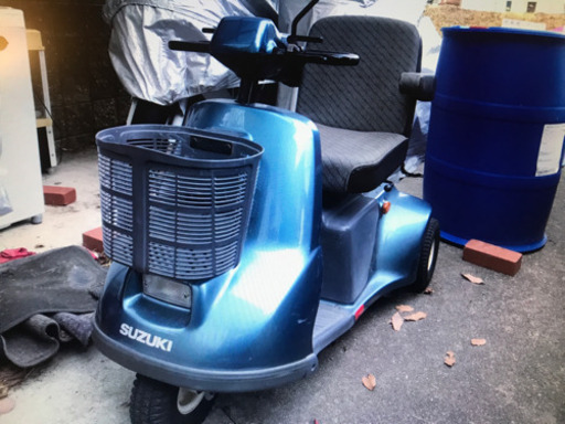 【受け取り者決定】スズキ　3輪セニアカー　中古車　外観破損ナシ　バッテリー寿命