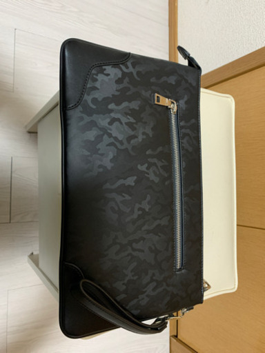 クラッチバック