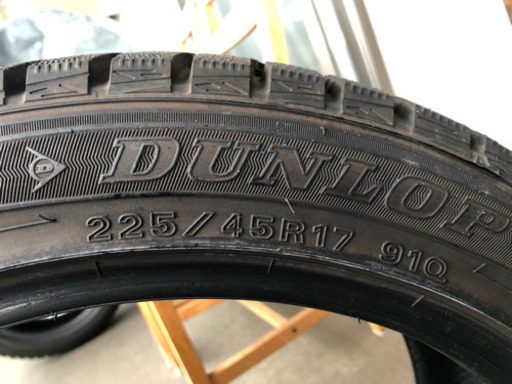 【値下げ】ダンロップスタッドレスタイヤ　ウインターマックス（タイヤのみ）