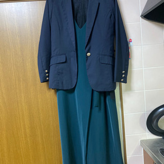 【ほぼ新品】グリーンのロングドレス　ジャケット　レースインナー