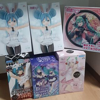 初音ミク　フィギュア　限定時計