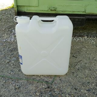 ポリタンク　キャンプ、洗車などにの画像