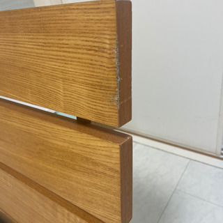 木製シングルベッドの画像