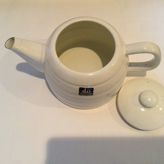 値下げしました　　ホーロー製ケトル　白　水差しやインテリアとしてもおすすめ　日本製　未使用の画像