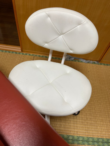 施術用ベットと椅子のセット