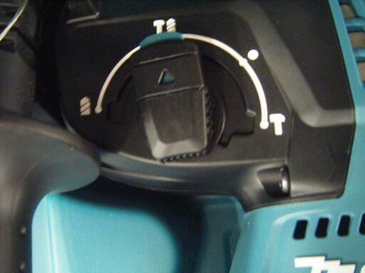 マキタ　ハンマドリル　HR244DZK　本体のみ