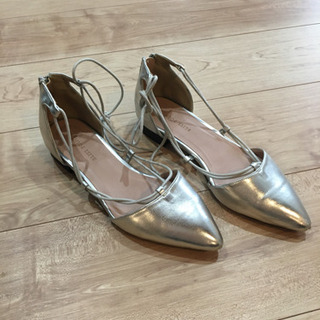 靴　シューズ　シルバー　23.5  レディース　