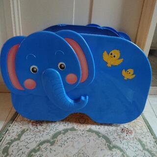 ぞうさんオモチャ箱