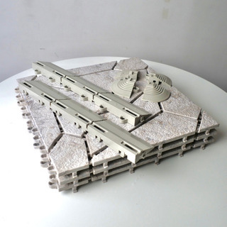 【近隣お届け無料】ジョイント式タイル(石目調)17枚の画像