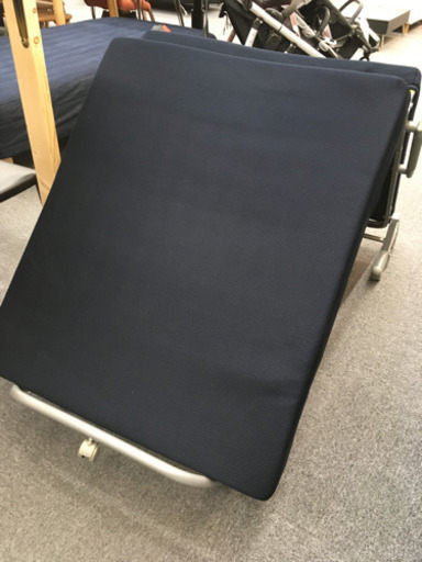 i213 折り畳みベッド　シングル