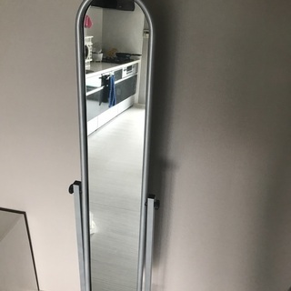 姿見タイプの鏡