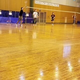 明日６月２９日(木)開催バドミントン🏸 しませんか？