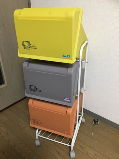 【引渡予定あり】ゴミ箱3個セット　キャスター付き