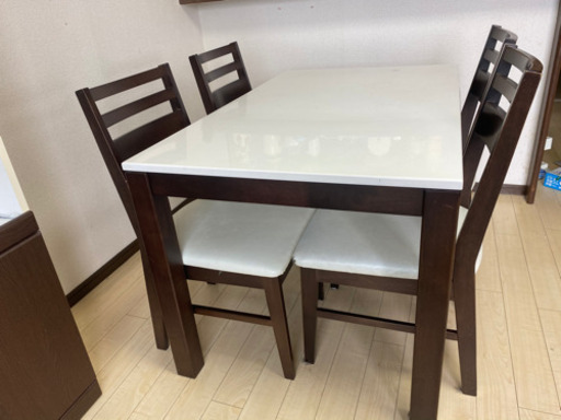 本日限りお値下げ！【中古】ダイニングセット　120cm ホワイト✖️ブラウン　（椅子４脚）