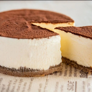 【日払い】冷凍ケーキの移動販売の販売スタッフ募集　日給8000円〜10000円の画像