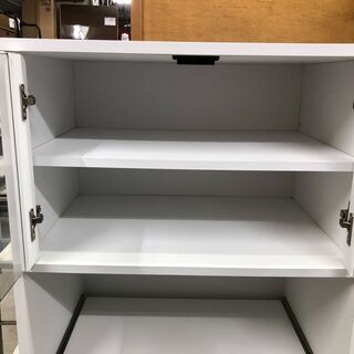 【リサイクルショップどりーむ天保山店】1087　食器棚　レンジボード　コンパクトサイズ　ホワイト　中古品の画像