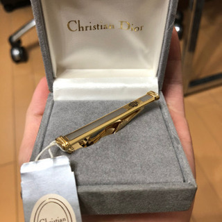 DIOR ネクタイピン　配達します！