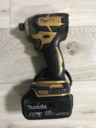 マキタ  インパクトドライバー18V5.0An中古