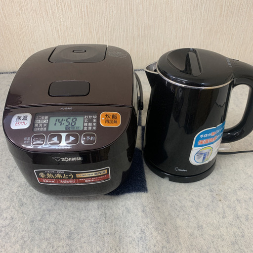 象印　3合炊飯器と１L電気ケトルセット