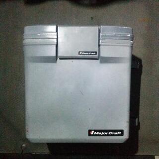 アイリスオーヤマ　クーラーボックス　7L(多分)