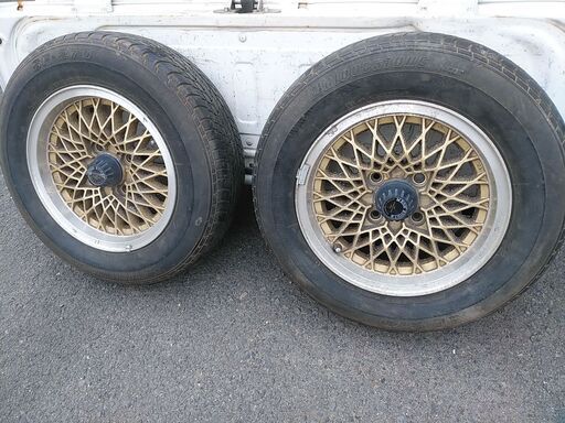 旧車などに ブリヂストンのメッシュホイール6-JJ×14 20　PCD114.3　185/70R14