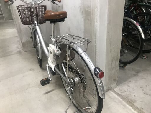 パナソニック Panasonic BE-ELDU63S [電動アシスト自転車 ビビ・ライト・U 26型 内装3段変速 6.6Ah アッシュシルバー]   中古車