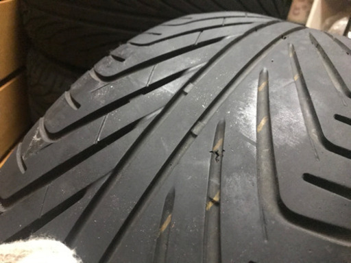 225-40-18 タイヤホイールセット　18インチ