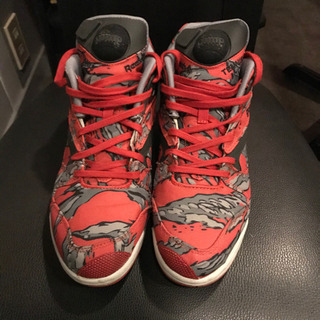 Reebokスニーカーの画像