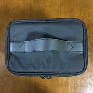[未使用品] メイク ポーチ コスメティック ポーチ 黒の画像