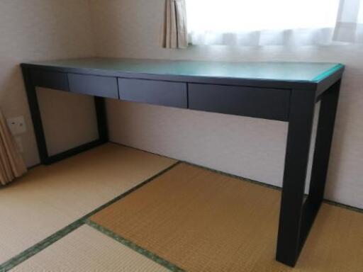 【追記あり】【値下げしました】180cm幅　マット付き机